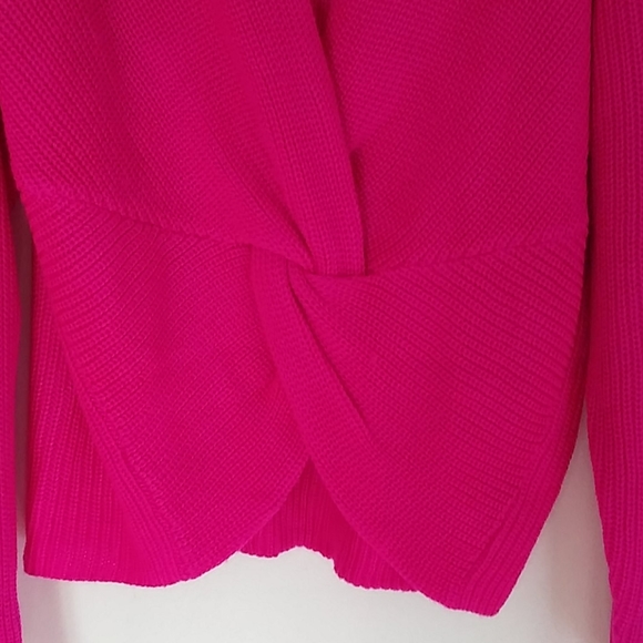 Sweater - Picture 4 of 5